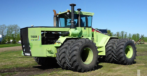 1982 Steiger tractor 1982 Steifer tractor sold at Ritchie Bros
